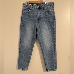 GAP Jeans Womens 8 Short Blue Mom Jean High Rise Classic Denim Normcore Pants